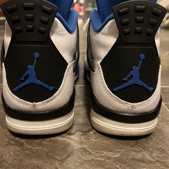 AIR JORDAN 4 MOTORSPORT - Picture 7 of 11